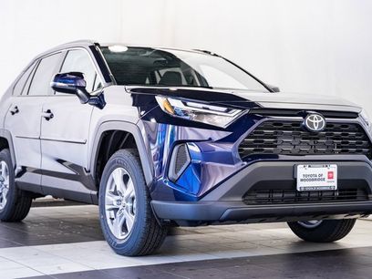 New 2025 Toyota RAV4 XLE