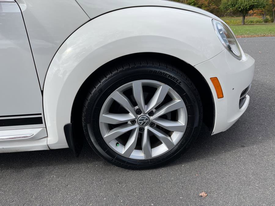 Used 2013 Volkswagen Beetle TDI FWD image 7