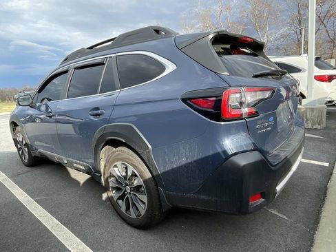 Used 2025 Subaru Outback Limited w/ Popular Package #2 image 3