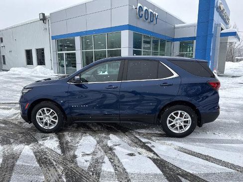 Certified 2022 Chevrolet Equinox LT image 2