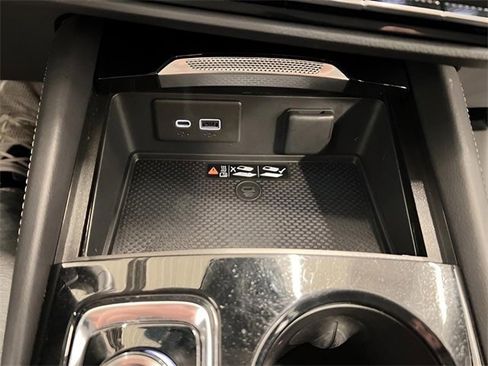 Certified 2025 Buick Envision Preferred image 23