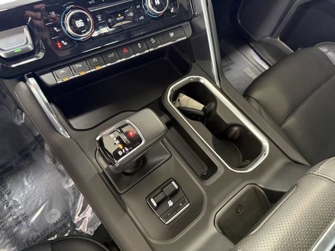 Used 2022 GMC Sierra 1500 Denali image 52