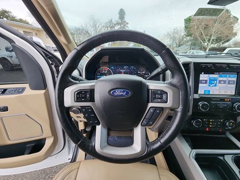 Used 2019 Ford F250 Lariat w/ Lariat Ultimate Package image 11