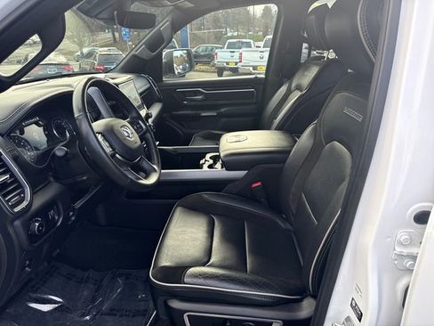 Used 2024 RAM 1500 Laramie image 14