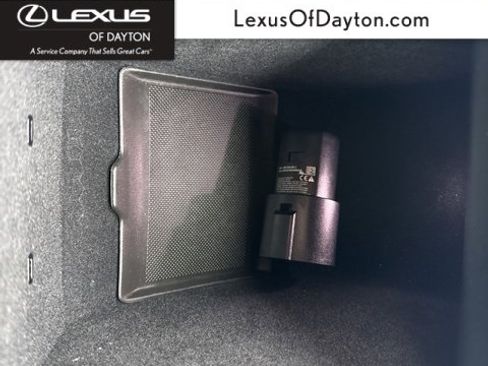 Used 2022 Tesla Model Y Long Range image 25