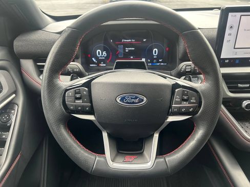 Used 2025 Ford Explorer ST w/ Sun And Sound Package RWD image 17