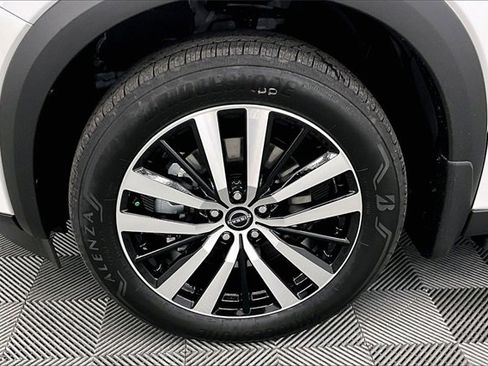 New 2025 Nissan Pathfinder Platinum w/ Lighting Package (N93) image 11