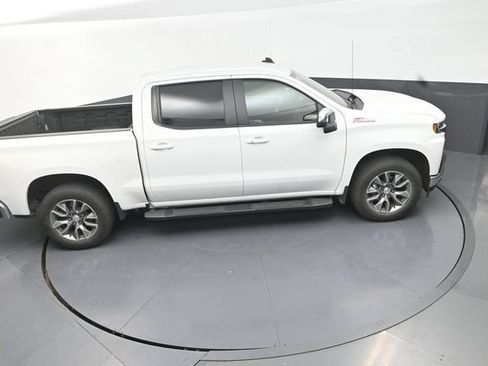 Used 2022 Chevrolet Silverado 1500 LT w/ Z71 Off-Road Package AWD/4WD image 30