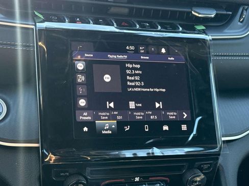 New 2025 Jeep Grand Cherokee Laredo X image 13