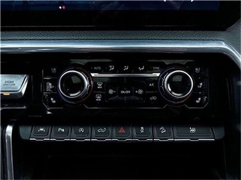 Used 2023 GMC Sierra 1500 Denali w/ Denali Reserve Package image 24