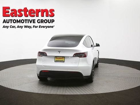 Used 2021 Tesla Model Y Long Range image 35