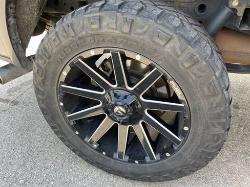Used 2015 Ford F150 Platinum w/ Trailer Tow Package AWD/4WD image 6