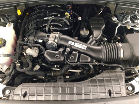 Used 2023 Jeep Grand Cherokee Laredo AWD/4WD image 30
