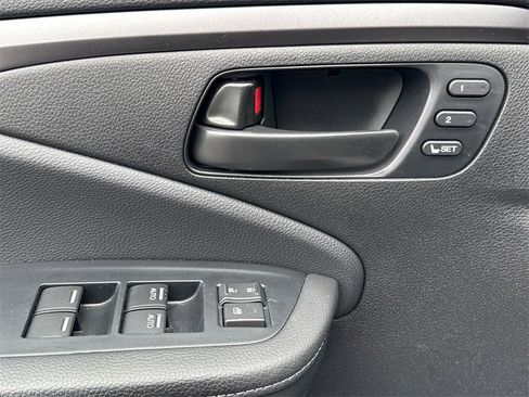 Certified 2023 Honda Passport EX-L image 19