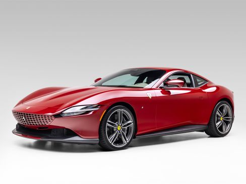 Certified 2022 Ferrari Roma RWD image 2