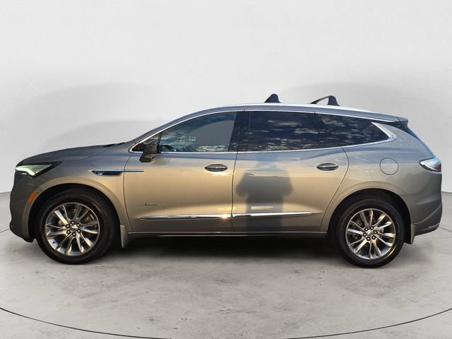 Used 2023 Buick Enclave Avenir w/ Avenir Technology Package AWD/4WD image 8