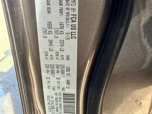 Used 2020 Jeep Compass Latitude FWD image 14