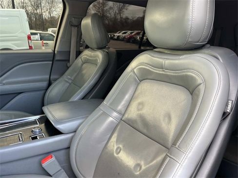 Used 2020 Lincoln Aviator Reserve w/ Equipment Group 201A image 30