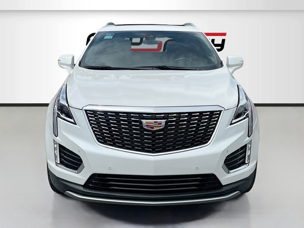 Used 2025 Cadillac XT5 Premium Luxury FWD image 2