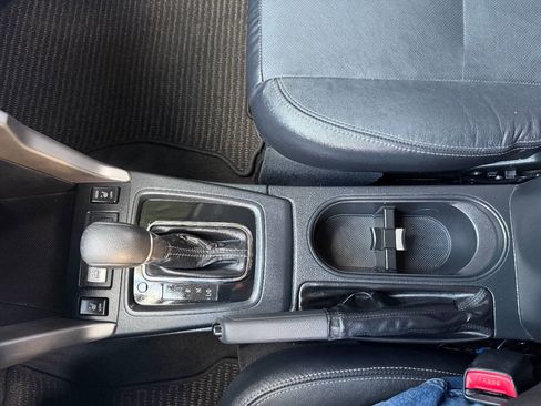 Used 2016 Subaru Forester 2.5i Touring w/ Eyesight & Navigation System image 30