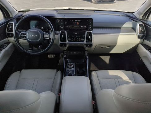Used 2022 Kia Sorento SX Prestige w/ Panoramic Sunroof Package AWD/4WD image 27