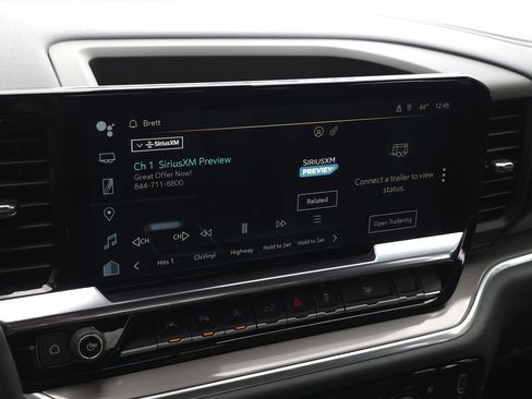 Used 2022 Chevrolet Silverado 1500 High Country w/ Technology Package image 19