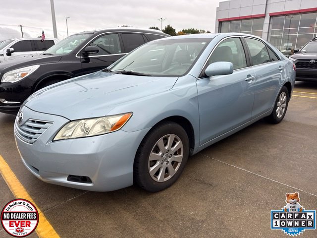 Used 2009 Toyota Camry LE FWD image 1