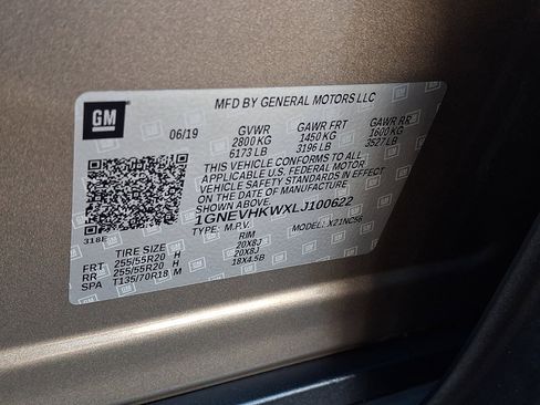 Used 2020 Chevrolet Traverse LT w/ LT Premium Package image 32