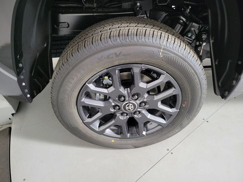 New 2025 Toyota Tundra Platinum image 15