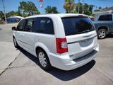 Used 2016 Chrysler Town & Country Touring image 5