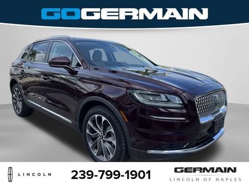Used 2022 Lincoln Nautilus Reserve AWD/4WD image 3