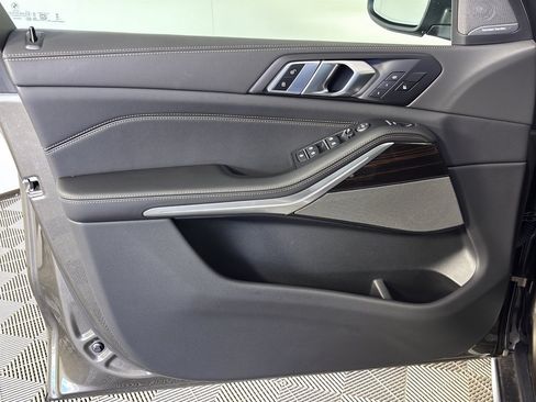 Used 2026 BMW X5 sDrive40i RWD image 14