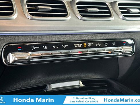 Used 2024 Mercedes-Benz GLE 450e 4MATIC image 25