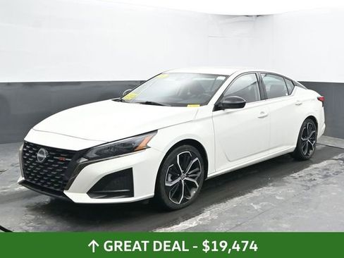 Used 2024 Nissan Altima 2.5 SR image 7