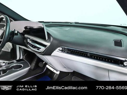 Used 2024 Cadillac Lyriq Sport AWD/4WD image 23