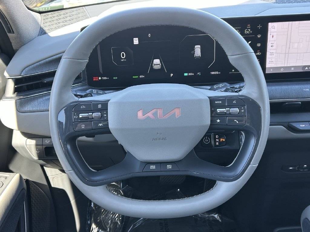 Used 2024 Kia EV9 Land AWD/4WD image 15