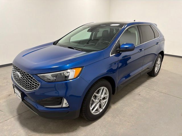 Used 2024 Ford Edge SEL w/ Convenience Package AWD/4WD image 7