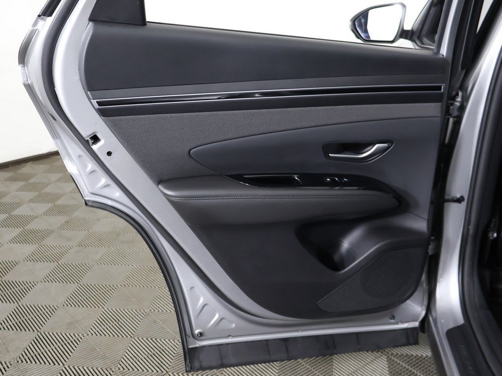 Used 2024 Hyundai Tucson Limited AWD/4WD image 30