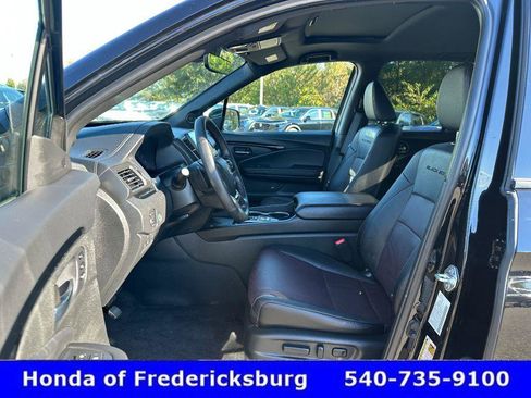 Certified 2025 Honda Ridgeline Black Edition image 10