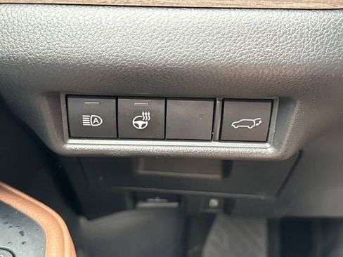 Used 2025 Toyota Grand Highlander AWD image 34