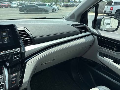 Used 2023 Honda Odyssey Touring image 28