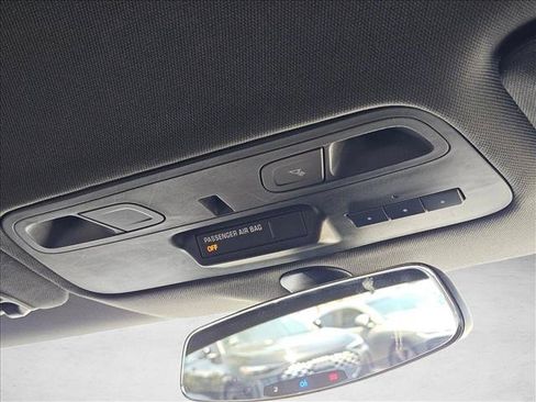 Used 2018 Chevrolet Camaro LT RWD image 19