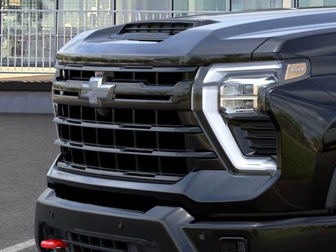 New 2026 Chevrolet Silverado 2500 LT image 13