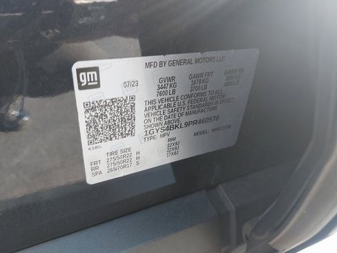 Certified 2023 Cadillac Escalade Premium Luxury w/ LPO, Floor Liner Package image 39