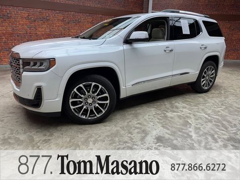 Used 2023 GMC Acadia Denali w/ Denali Technology Package image 1