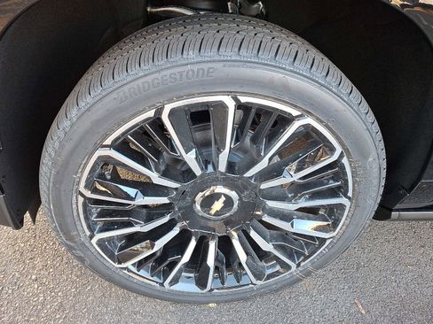 New 2026 Chevrolet Tahoe High Country image 4