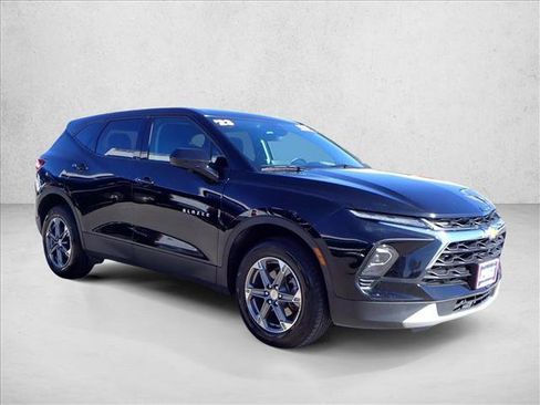 Used 2023 Chevrolet Blazer LT image 6