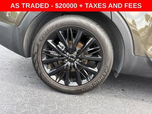 Used 2022 Kia Telluride SX w/ Towing Package FWD image 7