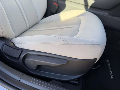 Used 2023 Hyundai Sonata SEL w/ Preferred Accessory Package image 14