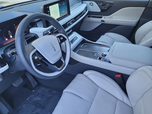 New 2025 Lincoln Aviator Reserve w/ Equipment Group 201A image 11